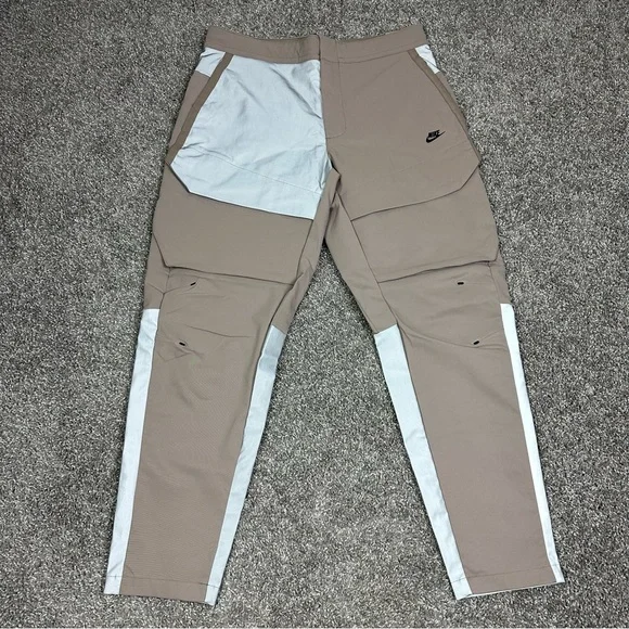 Nike Sportswear Tech Pack Mens Reflective Cargo Pants Size 34 Large DO4884-087 - Picture 8 of 15